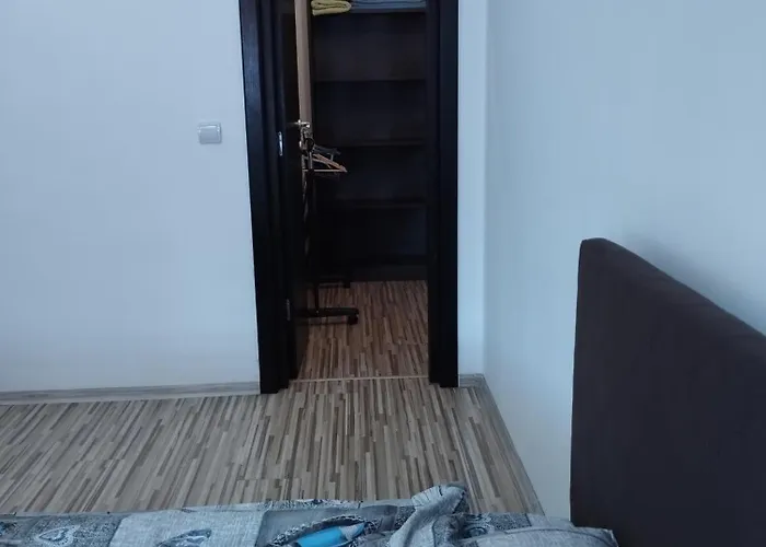 Ama Ama & Free Parking